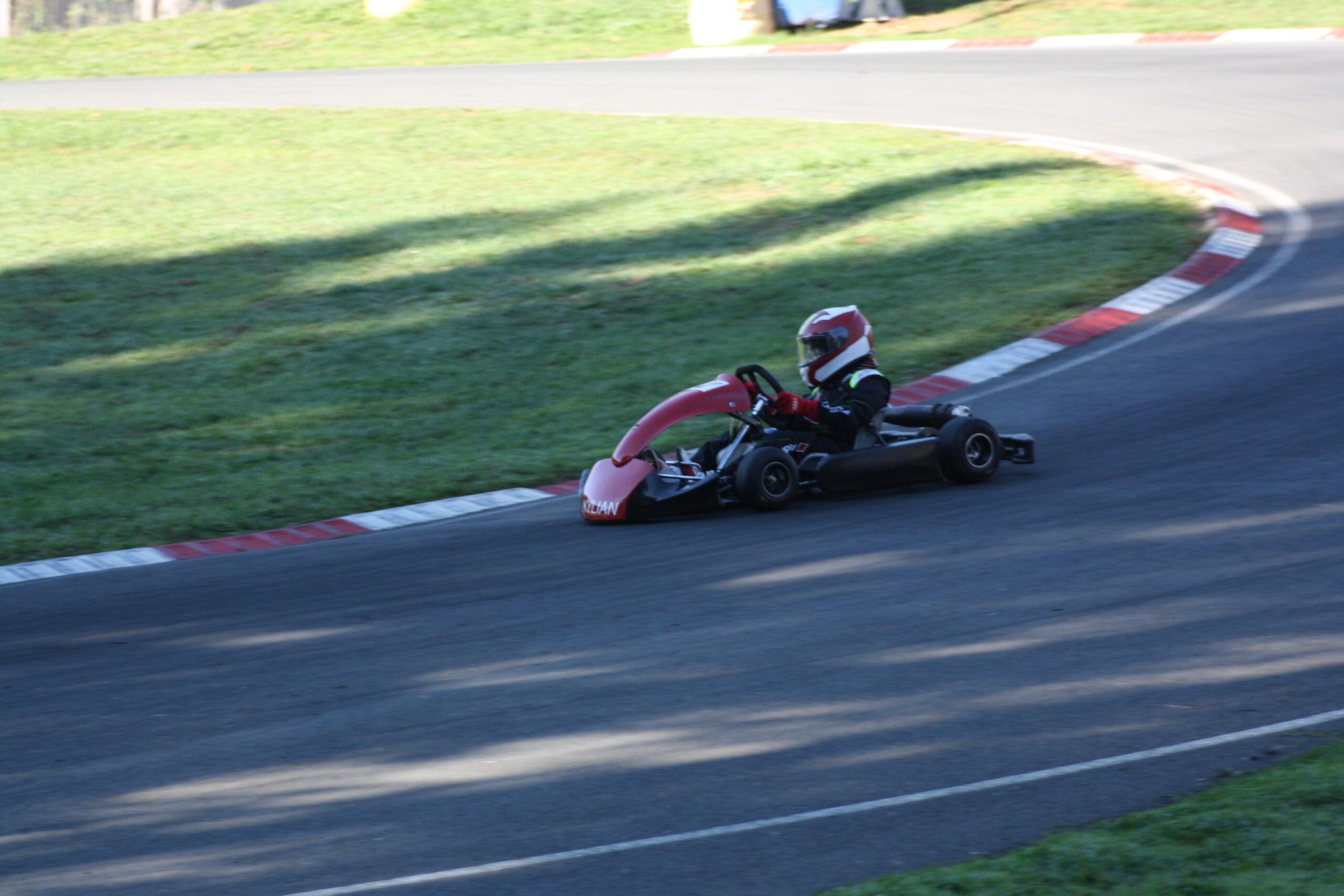 Photo de Kylian Mourlhon en karting