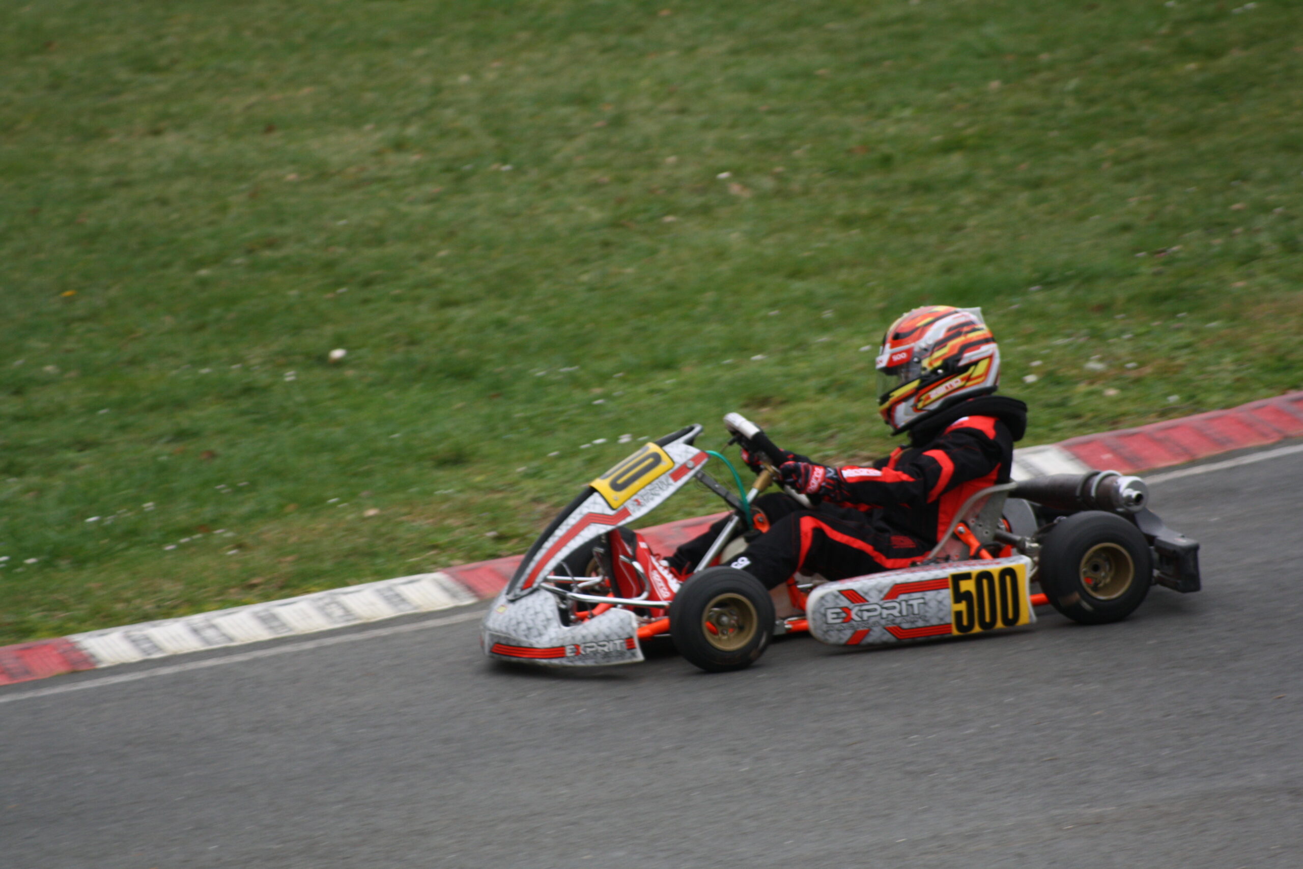 Photo de Kylian Mourlhon en karting