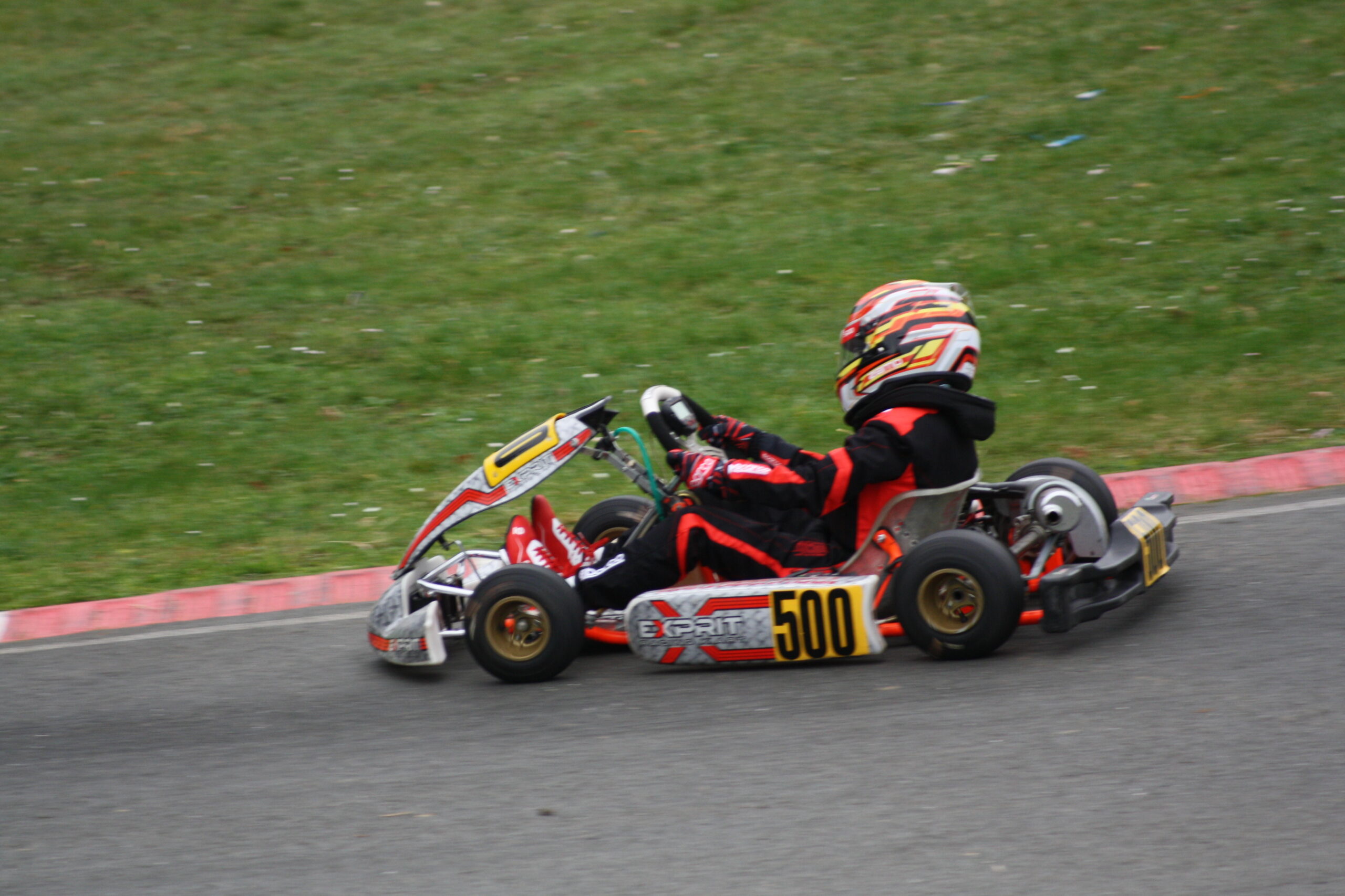 Photo de Kylian Mourlhon en karting