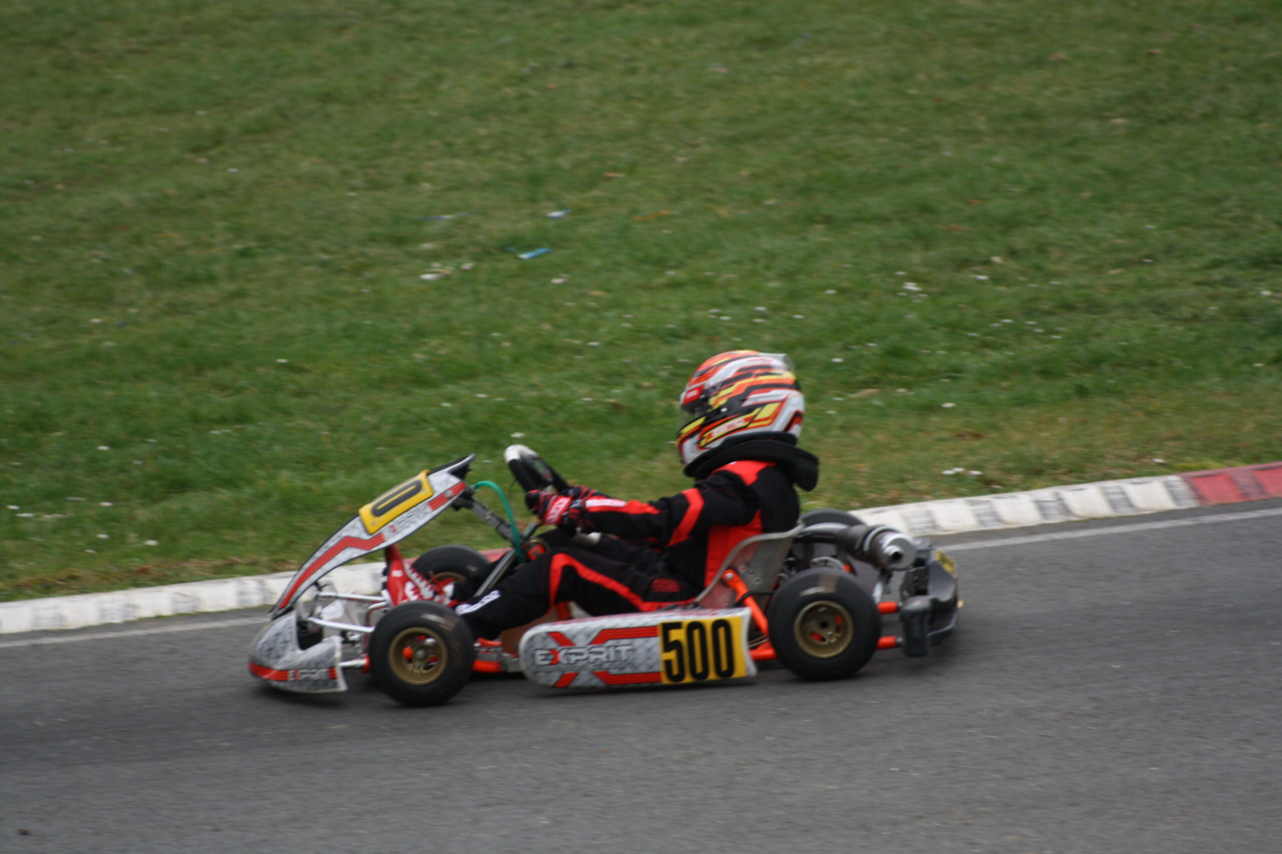 Photo de Kylian Mourlhon en karting