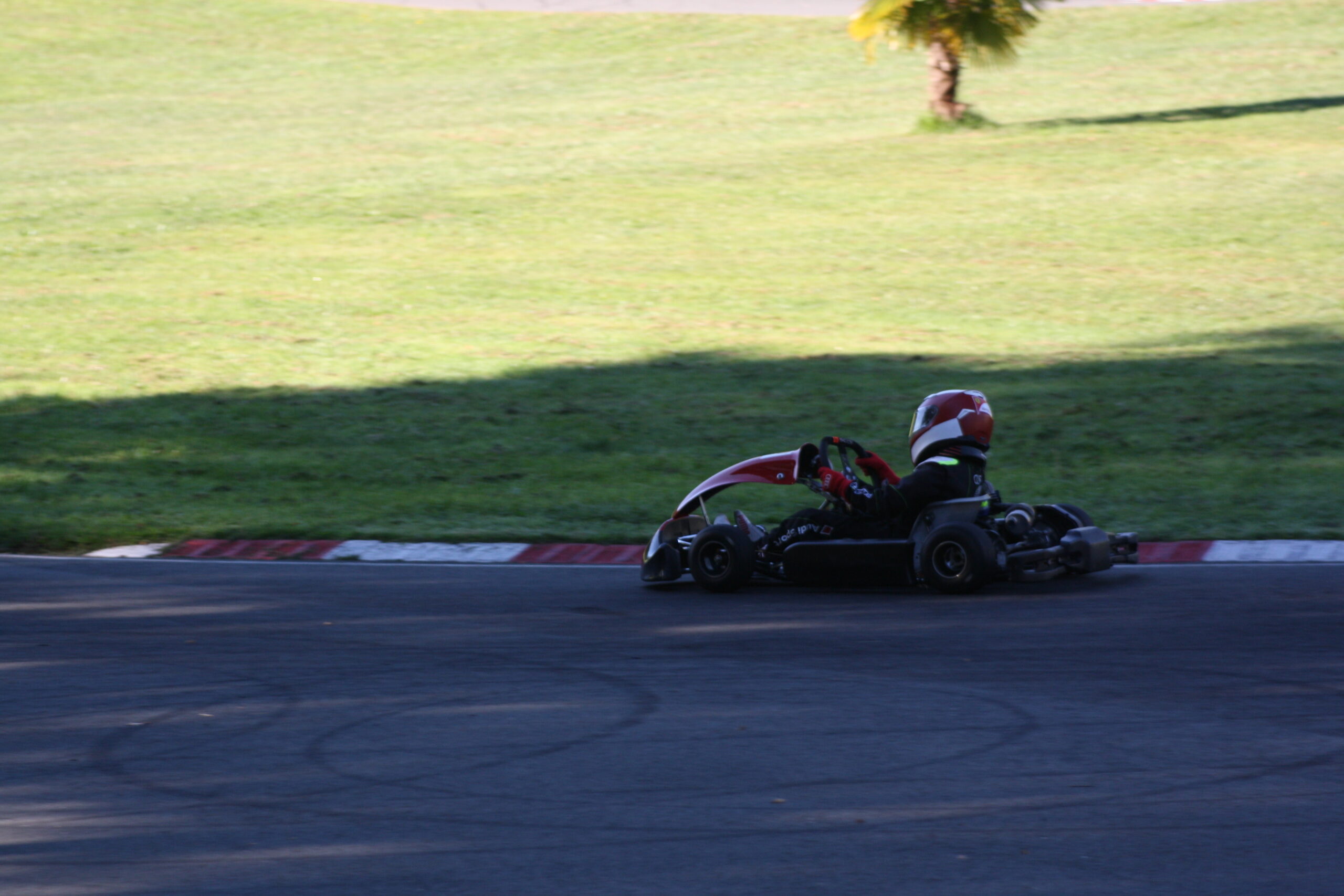 Photo de Kylian Mourlhon en karting