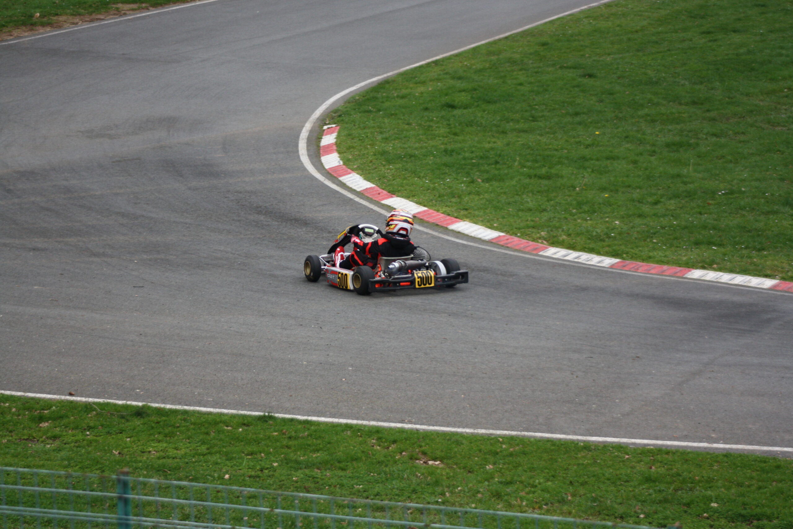 Photo de Kylian Mourlhon en karting