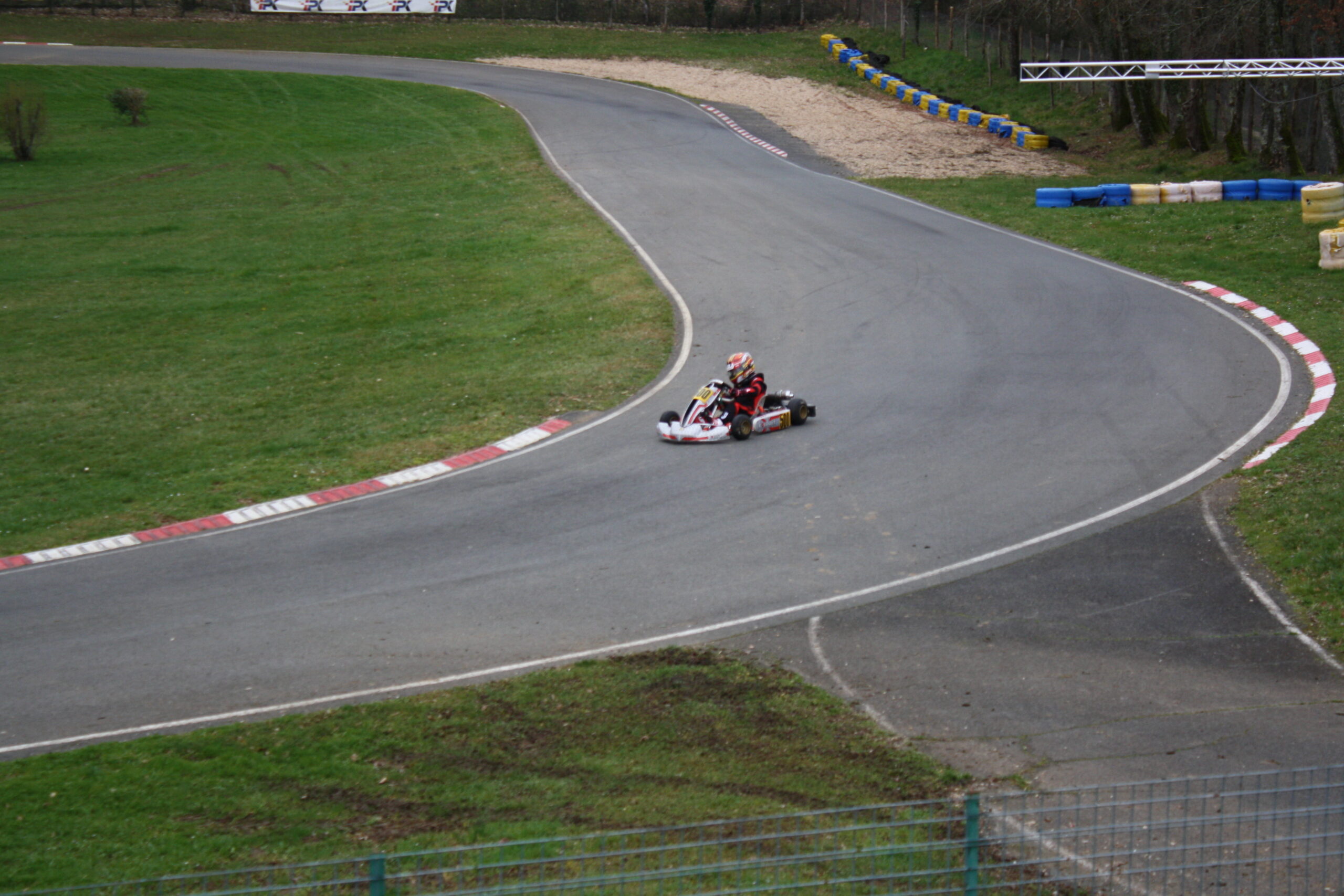 Kylian Mourlhon à l'entraînement au Karting du Périgord, Teyjat, préparation saison